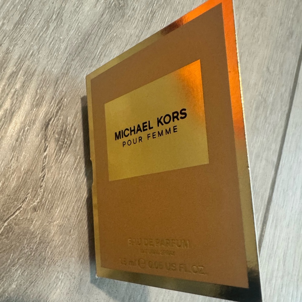 Michael Kors Pour Femme Gold and Tan Packaging